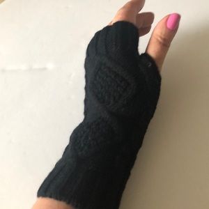 Open fingers mittens